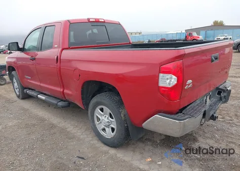 2016 Toyota Tundra Sr5 4.6L V8 z USA, uszkodzony, nr VIN 5TFUM5F15GX064720
